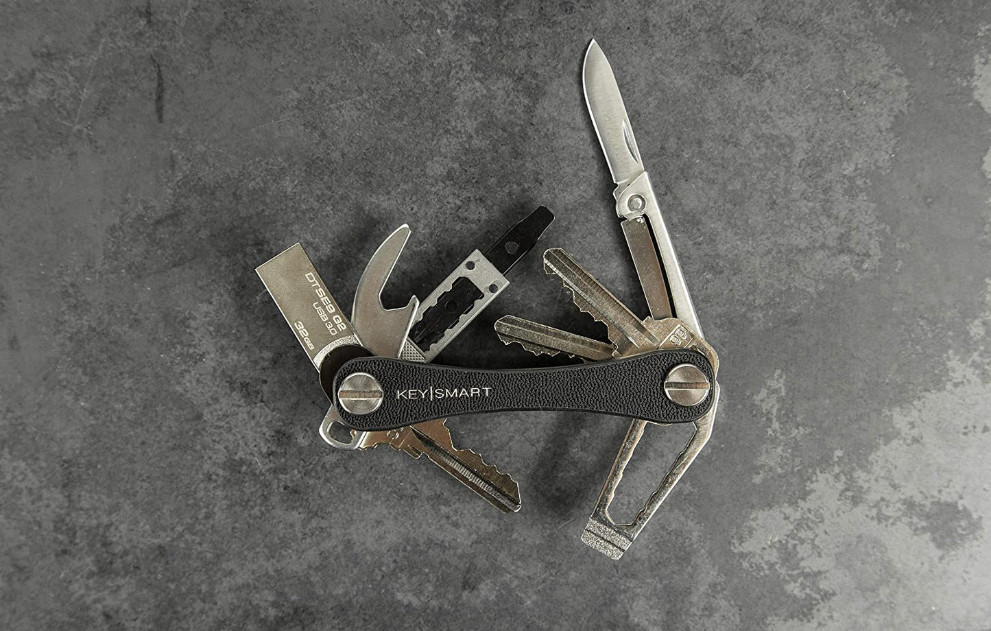 KeySmart Leather - Compact Key Holder & Pocket Keychain Organizer (up to 10 Keys, Black) - Hatke